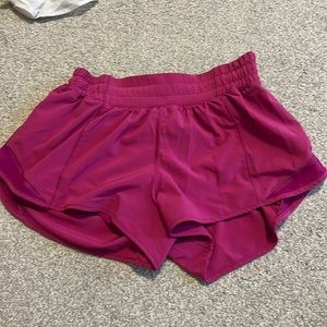 size 6, lulu shorts, 2.5